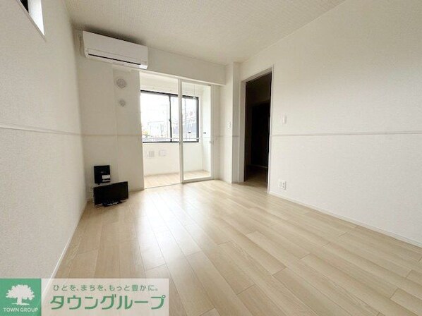 グラン・シャトー武蔵嵐山Bの物件内観写真